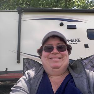 Meet your Posher, Pam